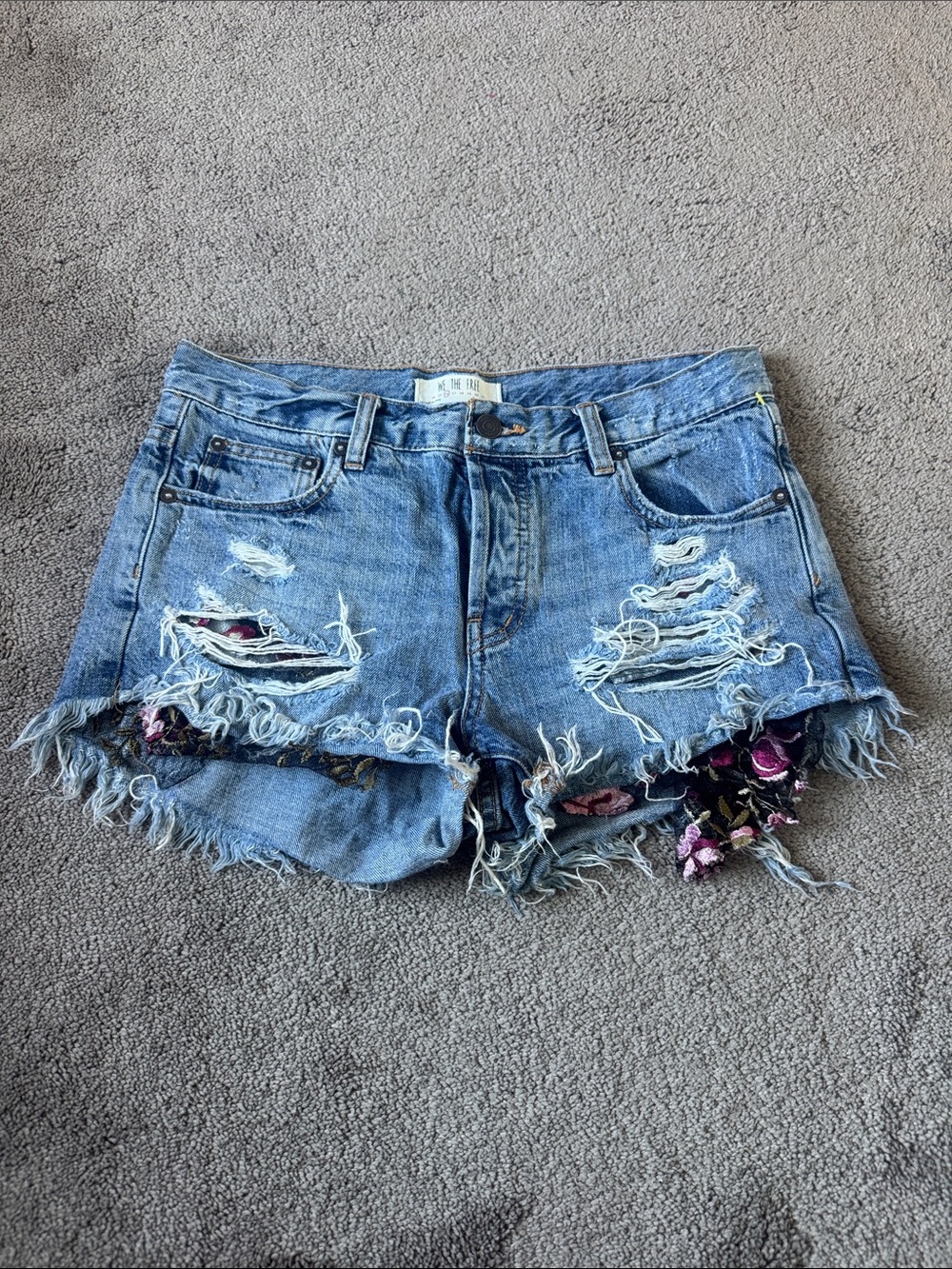 We The Free Distressed Floral Embroidered Denim Cutoff Shorts SIZE 26